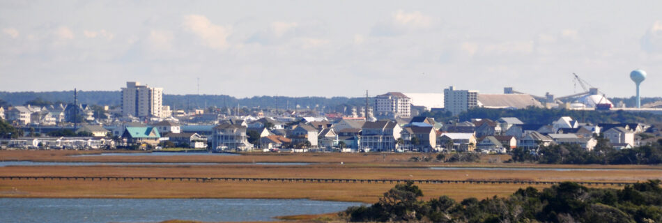 https://commons.wikimedia.org/wiki/File:Morehead_City.jpg